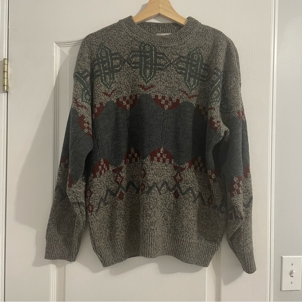 Chinook Authentic Wear Men’s Sweater Medium